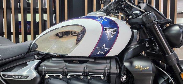 2025 Triumph ROCKET 3 R EVEL KNIEVEL SILVER
