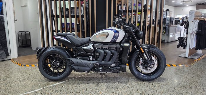 2025 Triumph ROCKET 3 R EVEL KNIEVEL SILVER
