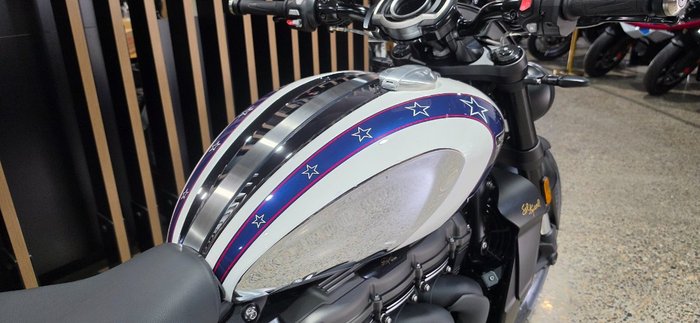 2025 Triumph ROCKET 3 R EVEL KNIEVEL SILVER