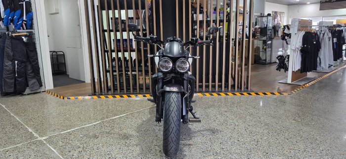 2025 Triumph ROCKET 3 R EVEL KNIEVEL SILVER