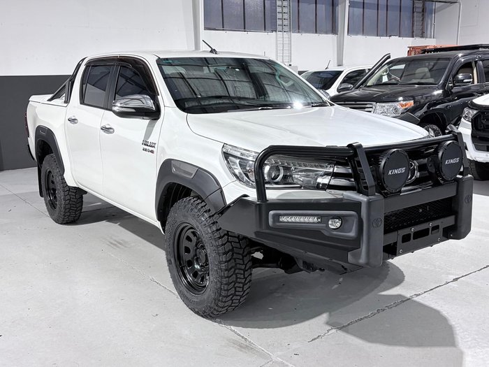 2018 Toyota Hilux SR5
