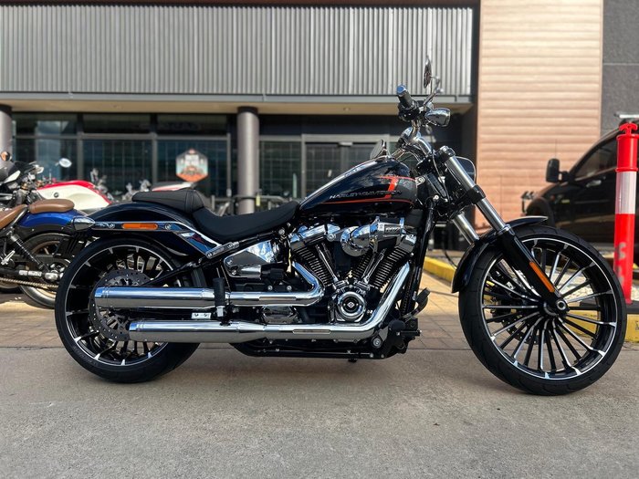 Harley-Davidson Breakout 117 (FXBR) Softail