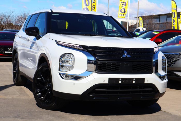 2023 Mitsubishi Outlander Black Edition