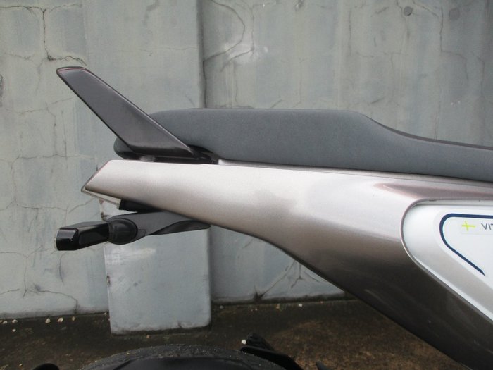 2022 HUSQVARNA VITPILEN 401 WHITE
