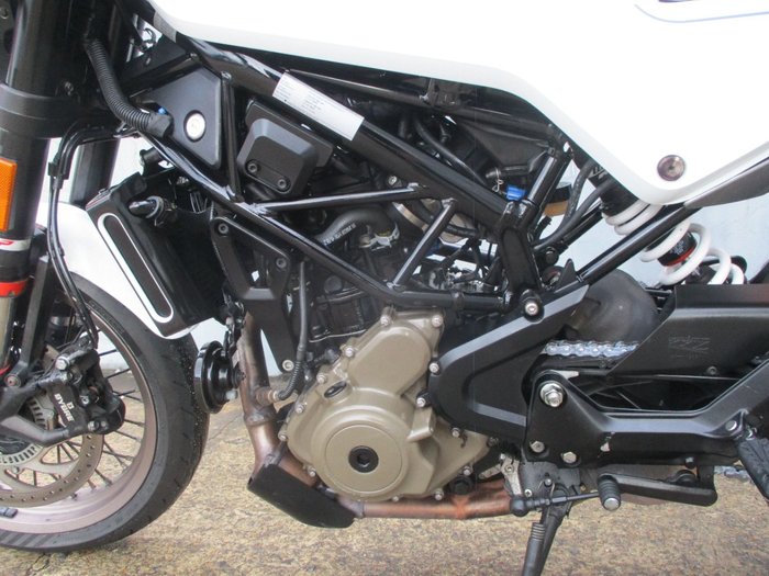 2022 HUSQVARNA VITPILEN 401 WHITE