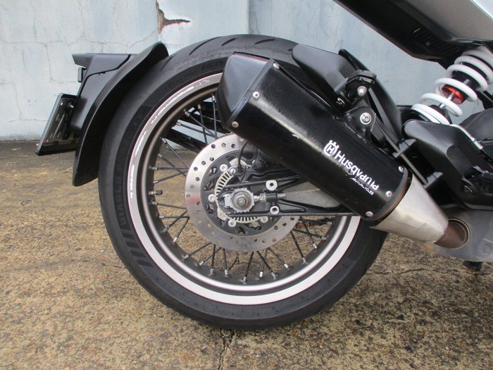 2022 HUSQVARNA VITPILEN 401 WHITE