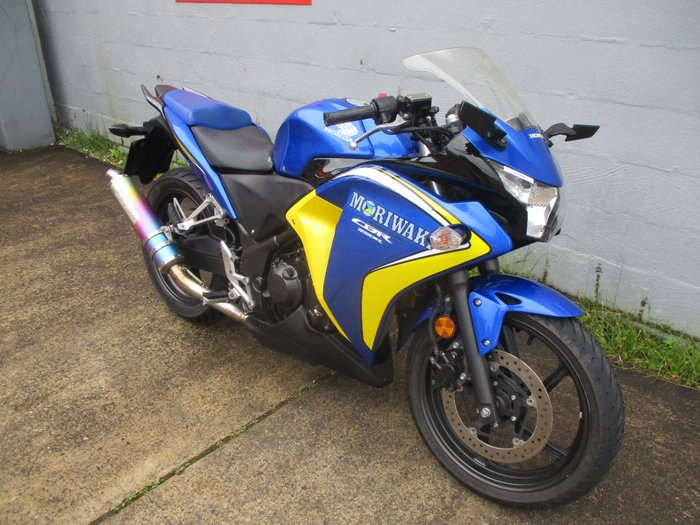 2013 Honda CBR250R BLUE