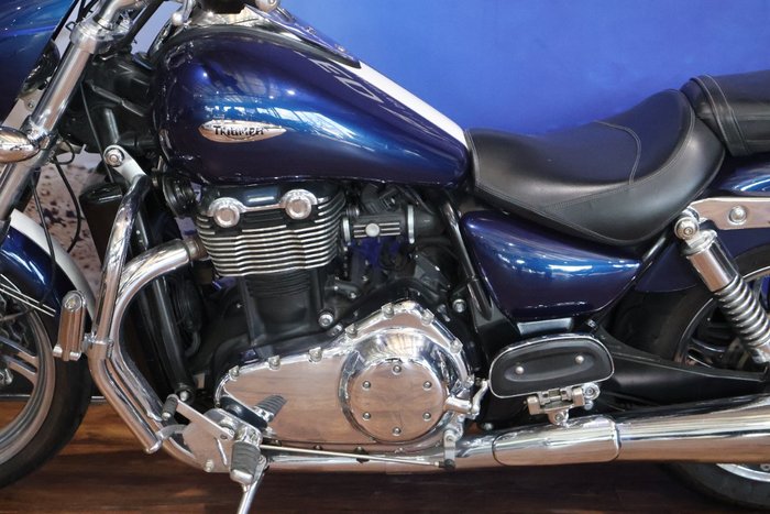 2010 TRIUMPH THUNDERBIRD Blue