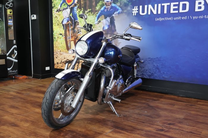 2010 TRIUMPH THUNDERBIRD Blue
