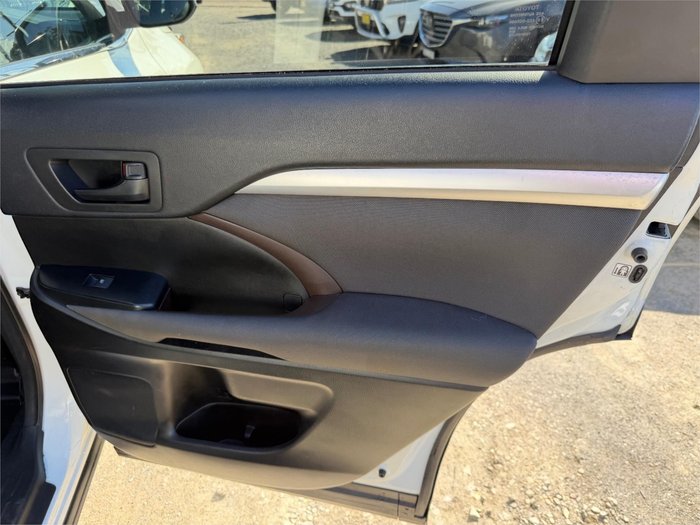 2017 TOYOTA KLUGER GX (4x2)