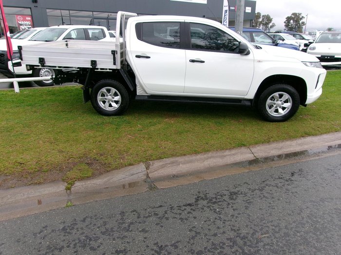 2022 Mitsubishi Triton GLX+