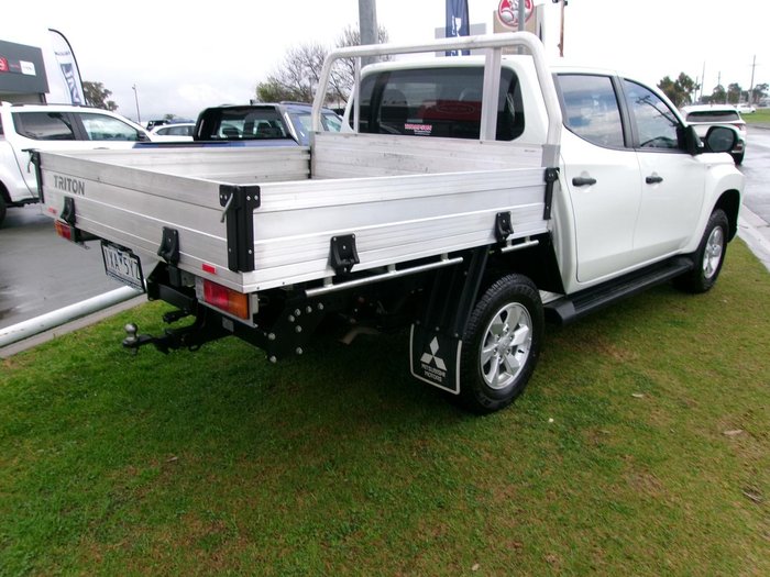 2022 Mitsubishi Triton GLX+