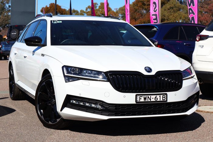2023 SKODA Superb