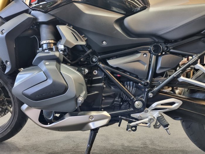 2020 BMW Motorrad R 1250 R Black