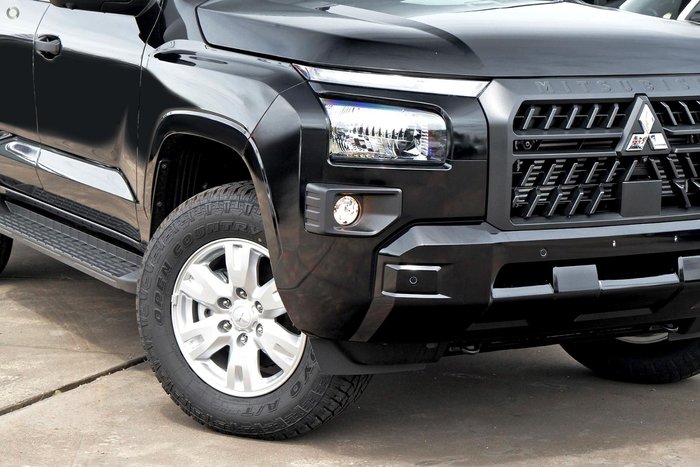 2026 Mitsubishi Triton GLX+ MV MY25 4X4 Dual Range Black Mica