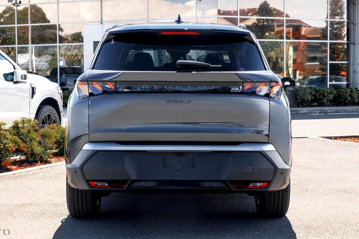 2025 Peugeot 5008 GT Premium Hybrid