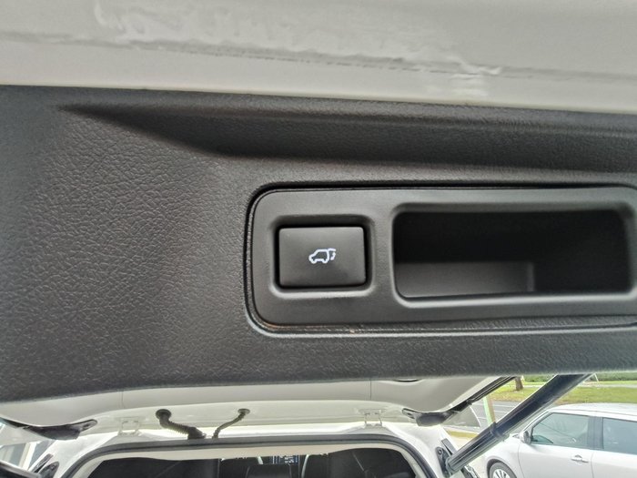 2018 Toyota Fortuner Crusade GUN156R 4X4 Dual Range Glacier White