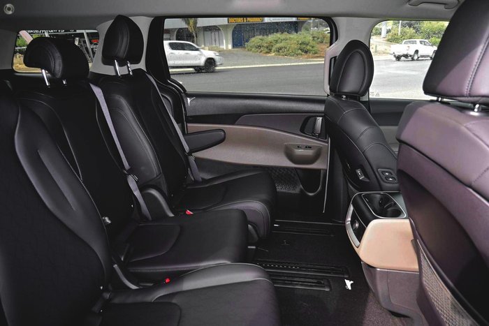 2026 Kia Carnival Sport+ HEV KA4 PE MY27 Ceramic Grey