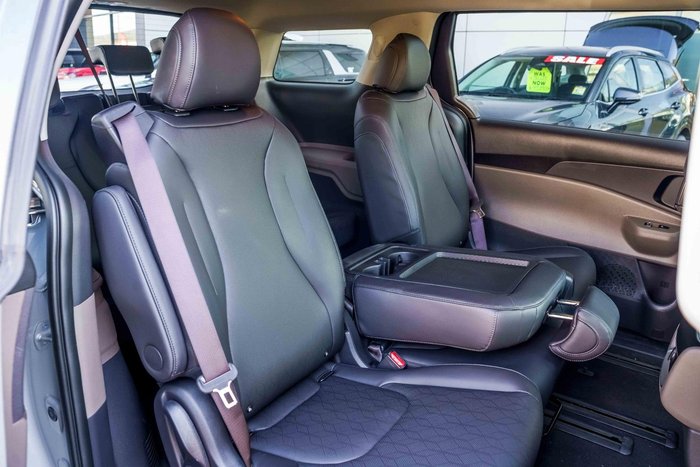 2026 Kia Carnival Sport+ HEV KA4 PE MY27 Ceramic Grey