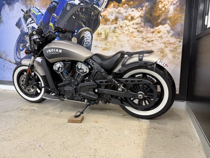 2022 INDIAN SCOUT BOBBER SILVER