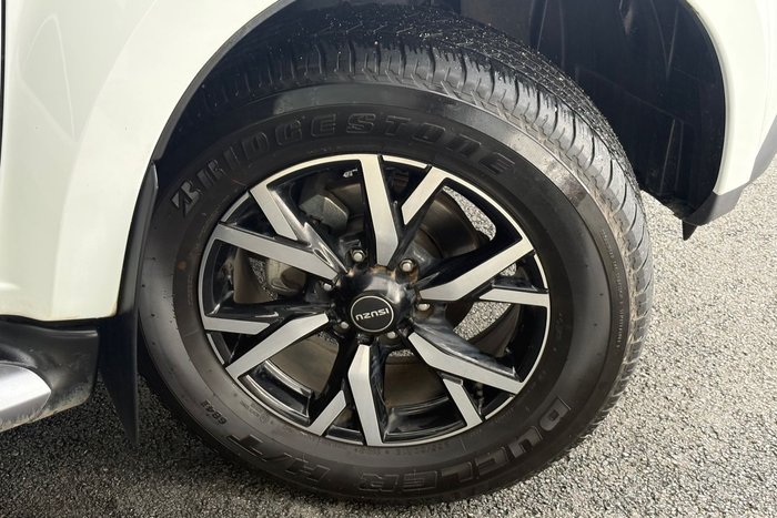 2019 Isuzu MU-X LS-T