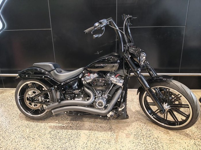 Harley-Davidson Breakout 114 (FXBRS) Softail