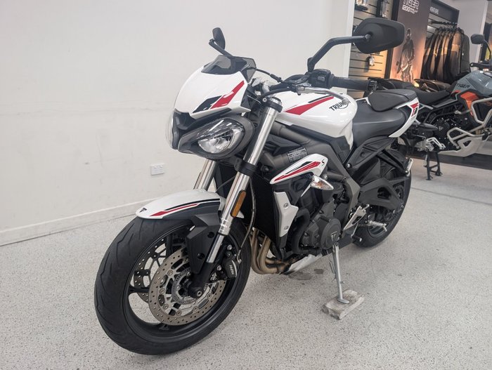 2022 Triumph STREET TRIPLE S 660 LAMS White