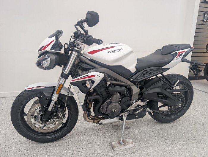 2022 Triumph STREET TRIPLE S 660 LAMS White