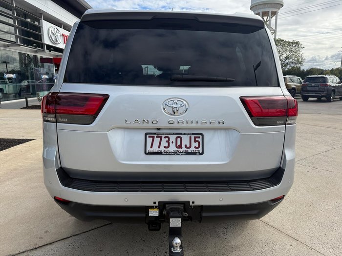 2022 Toyota Landcruiser VX