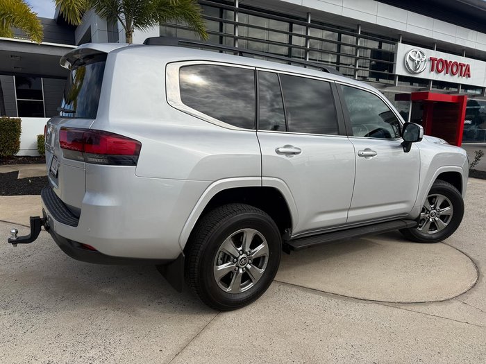 2022 Toyota Landcruiser VX