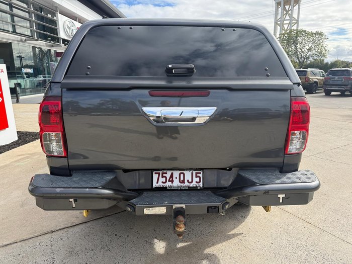 2016 Toyota Hilux SR5