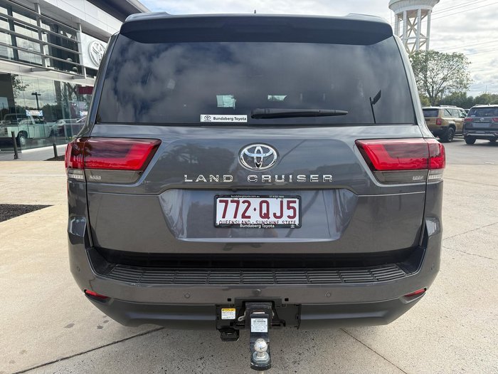 2022 Toyota Landcruiser VX