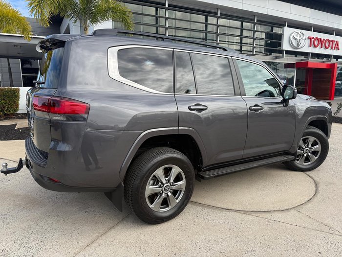 2022 Toyota Landcruiser VX