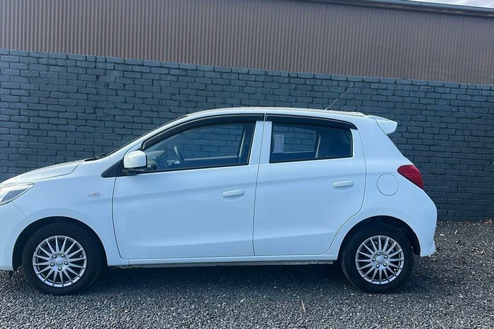 2021 Mitsubishi Mirage ES