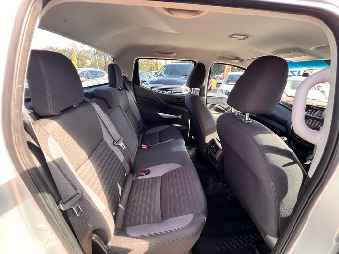 2021 Nissan Navara SL