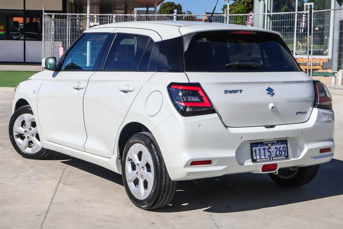 2025 Suzuki Swift Hybrid Plus