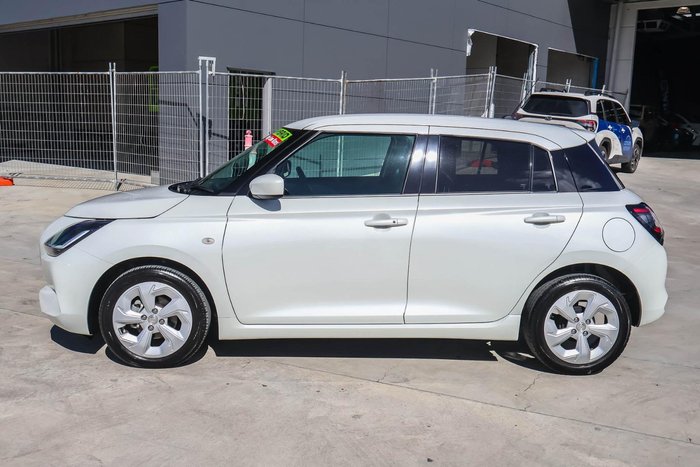 2025 Suzuki Swift Hybrid Plus