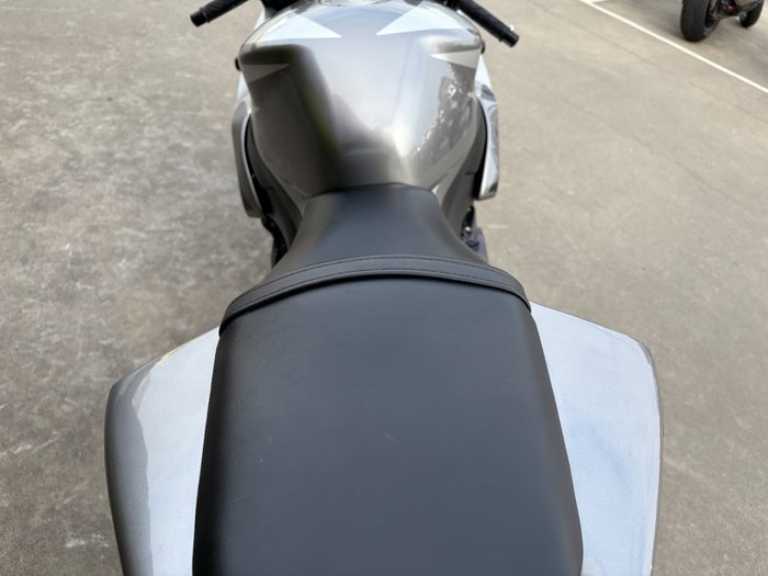 2006 Honda CBR1000RR (FIREBLADE) Silver