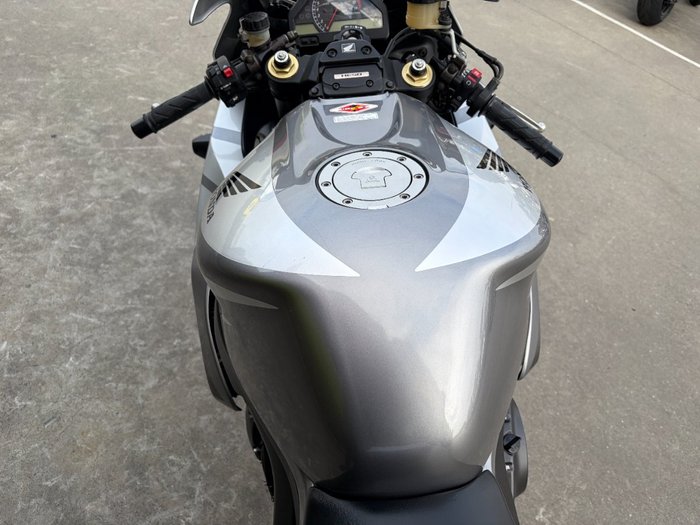2006 Honda CBR1000RR (FIREBLADE) Silver