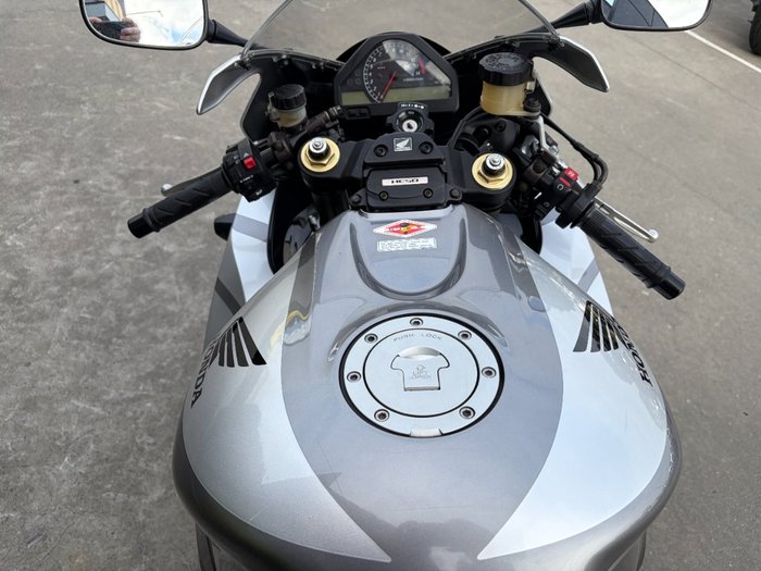 2006 Honda CBR1000RR (FIREBLADE) Silver