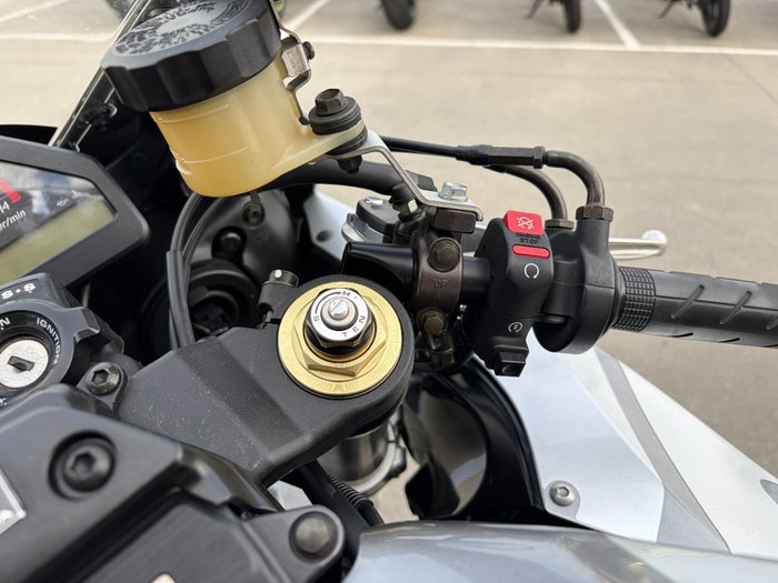 2006 Honda CBR1000RR (FIREBLADE) Silver