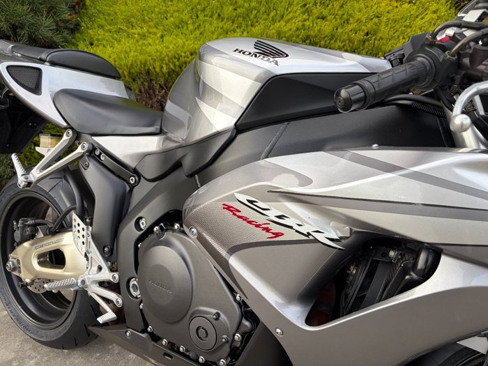 2006 Honda CBR1000RR (FIREBLADE) Silver