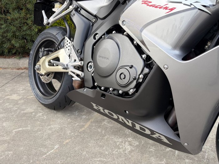 2006 Honda CBR1000RR (FIREBLADE) Silver