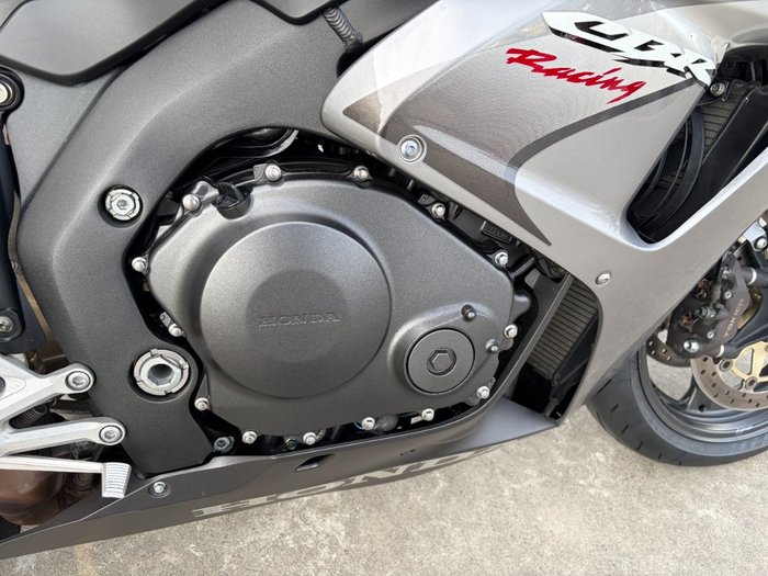 2006 Honda CBR1000RR (FIREBLADE) Silver