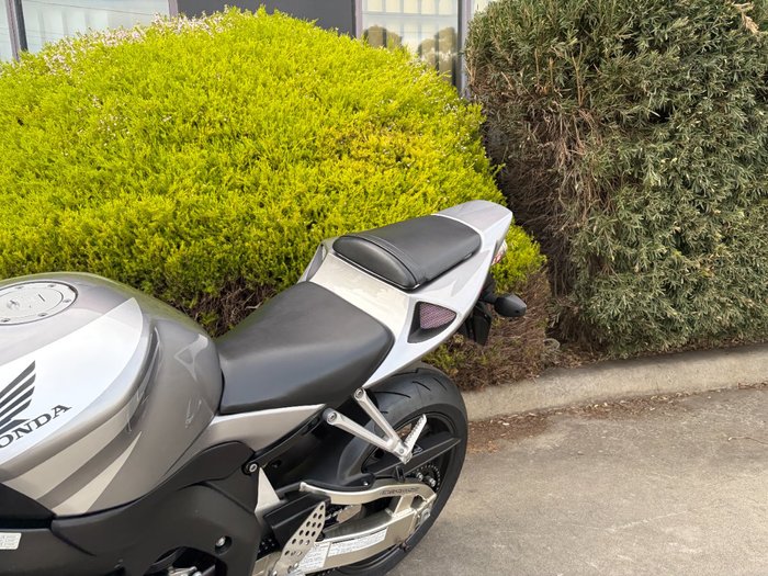 2006 Honda CBR1000RR (FIREBLADE) Silver