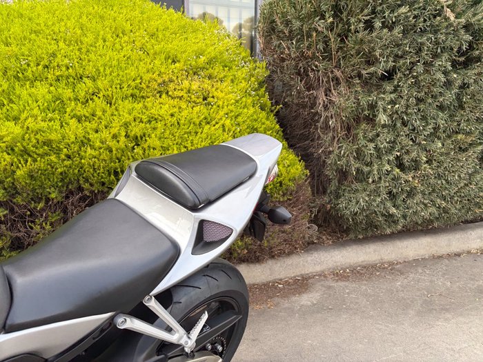 2006 Honda CBR1000RR (FIREBLADE) Silver