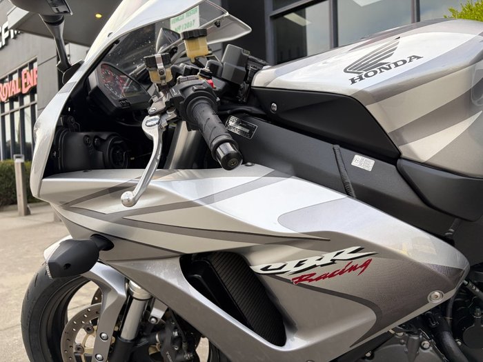 2006 Honda CBR1000RR (FIREBLADE) Silver