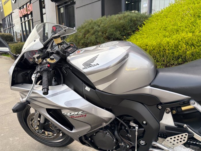 2006 Honda CBR1000RR (FIREBLADE) Silver
