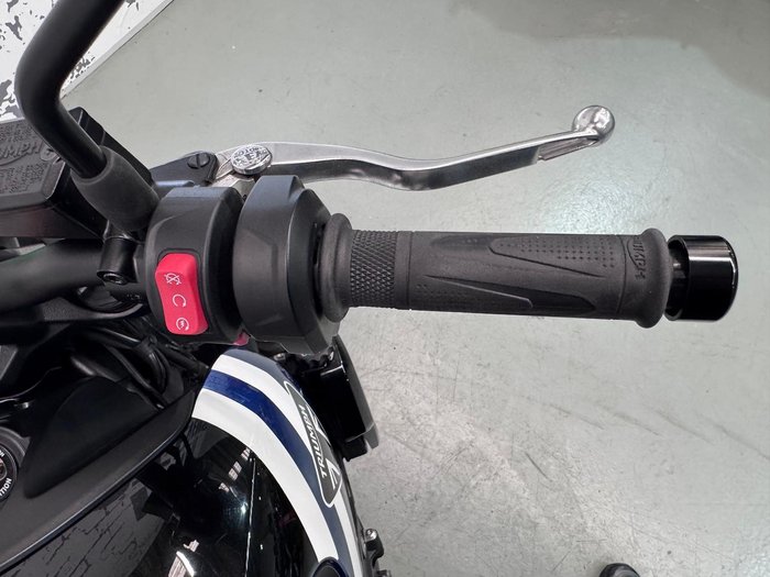 2025 Triumph Trident 660 Full Power Trident Blue