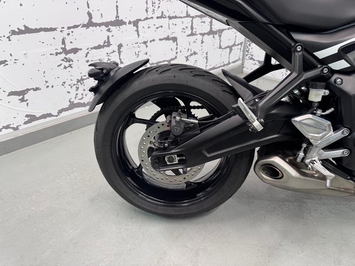2025 Triumph Trident 660 Full Power Trident Blue